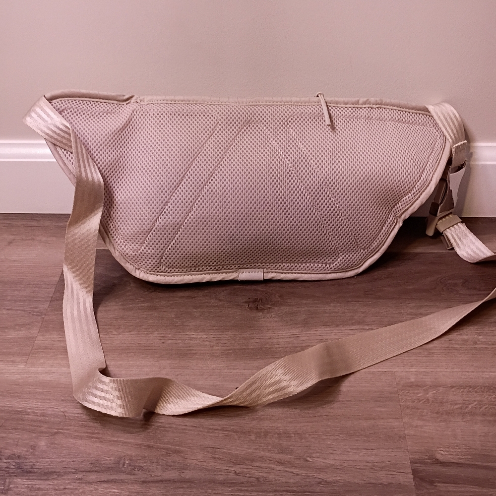 Athleta Abalone Neutral Excursion Large Utility T… - image 3